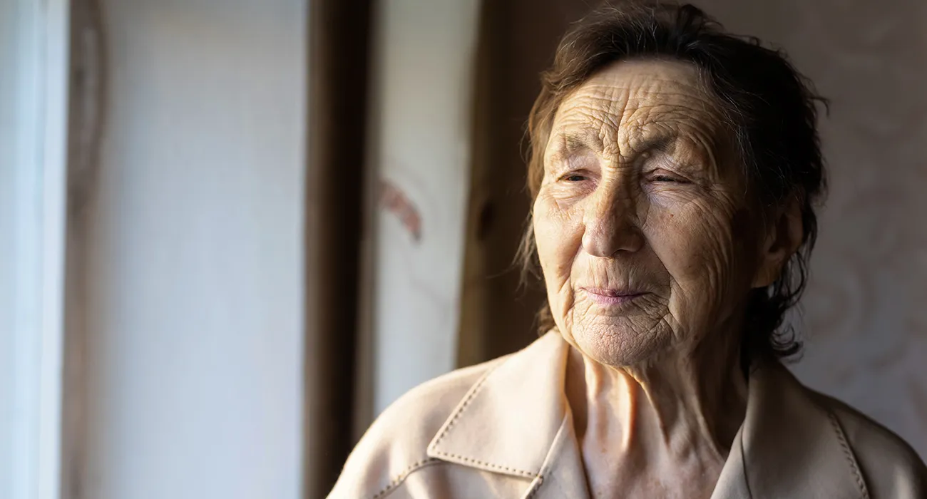 elderly woman with no teeth